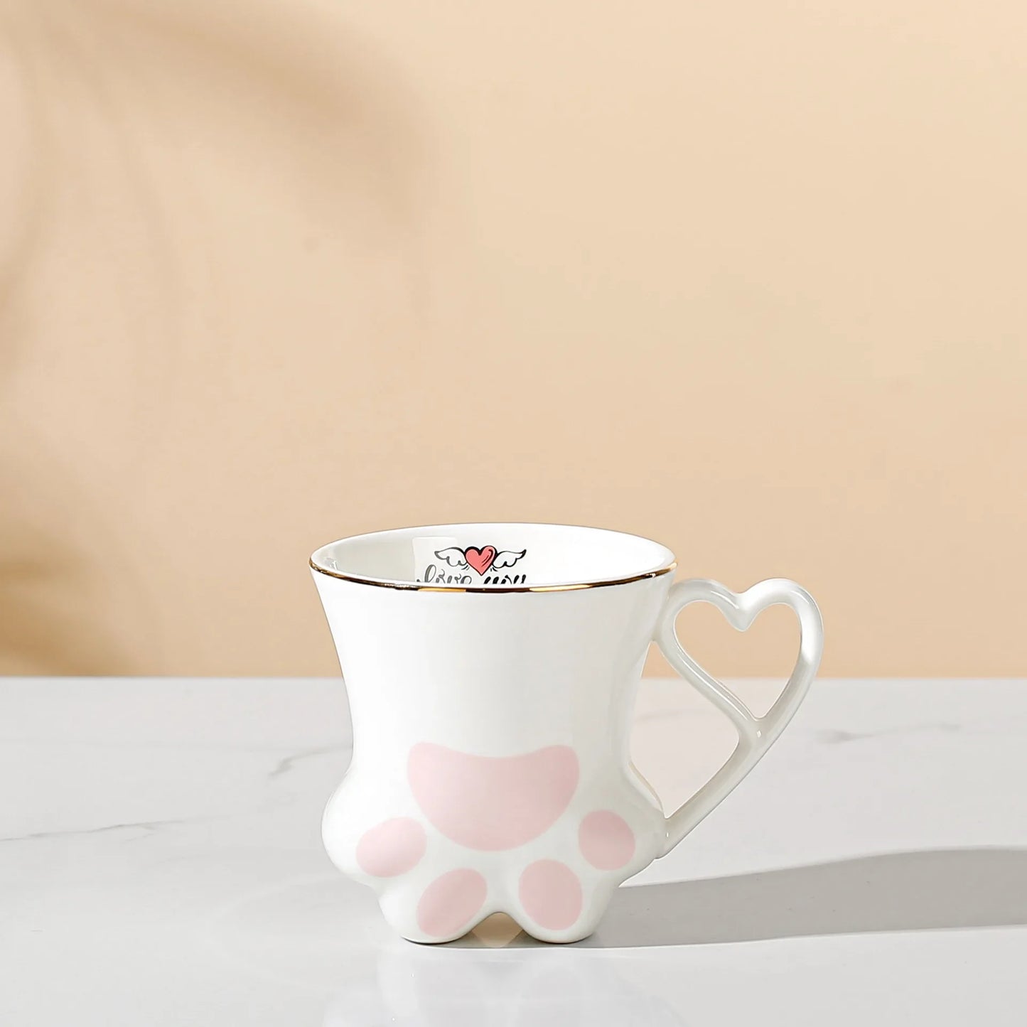 كوب لطيف بتصميم يد القطة