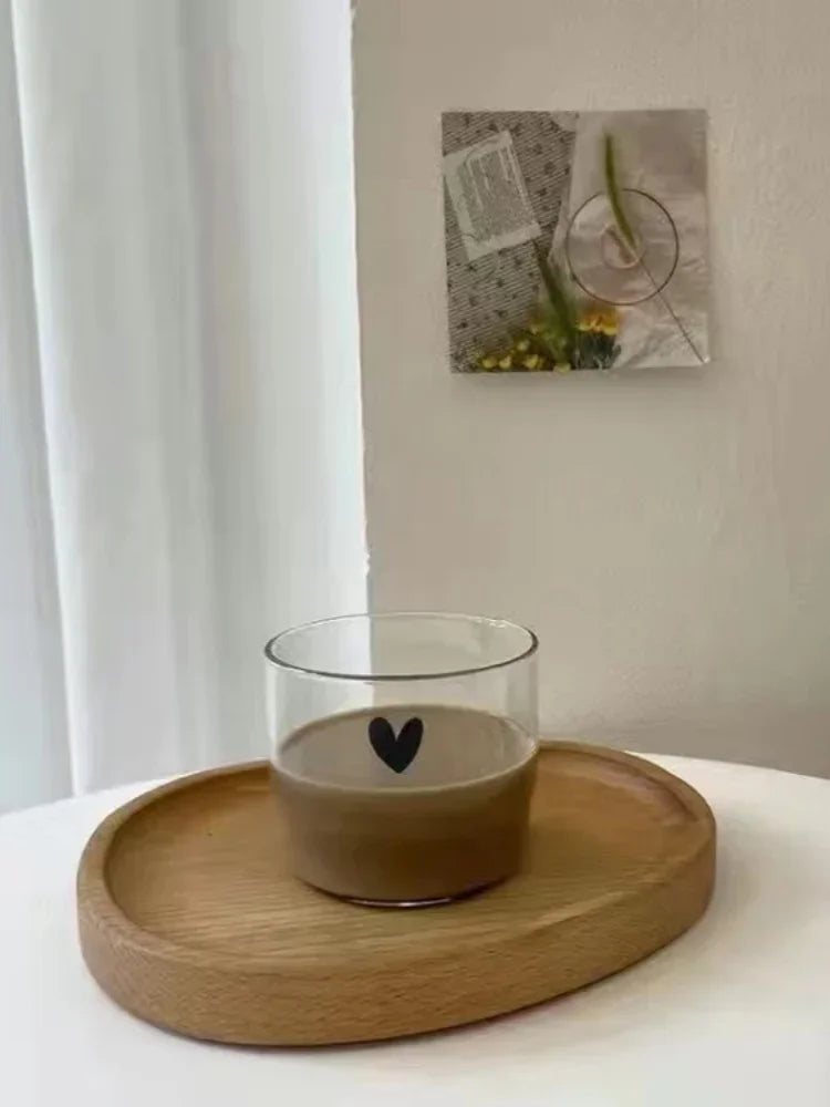 كوب القهوة الزجاجي بتصميم لطيف