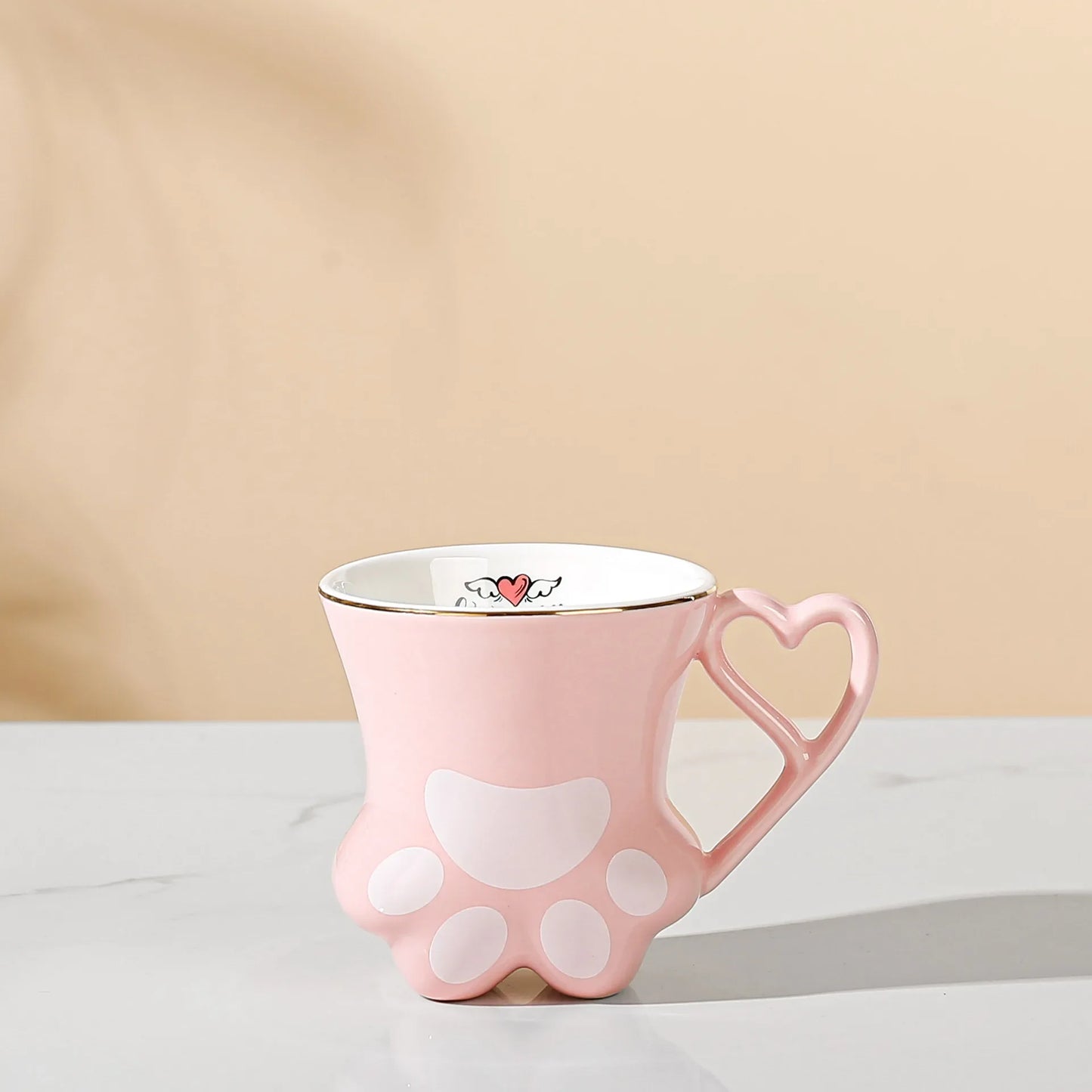 كوب لطيف بتصميم يد القطة